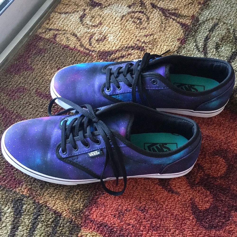 Vans Atwood - Galaxy - Women’s 8.5 - LIKE NEW!